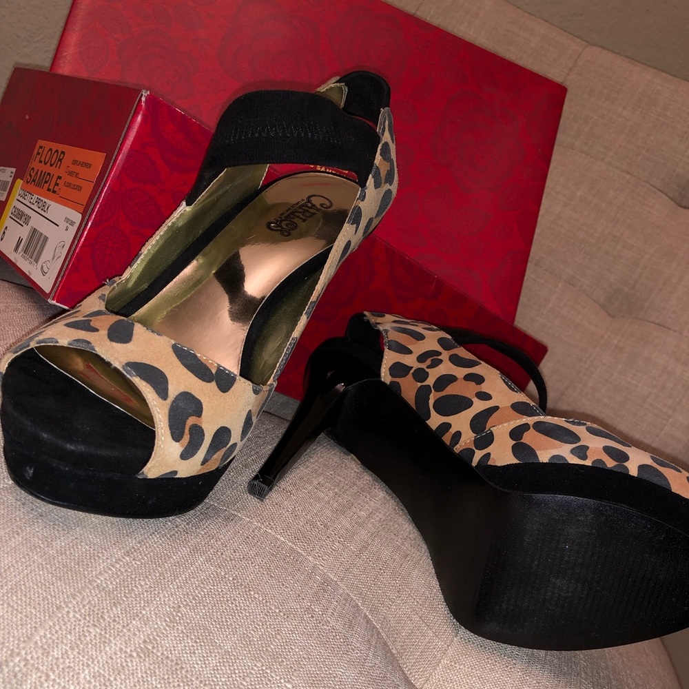 Cheetah High heels - Picture 2 of 6